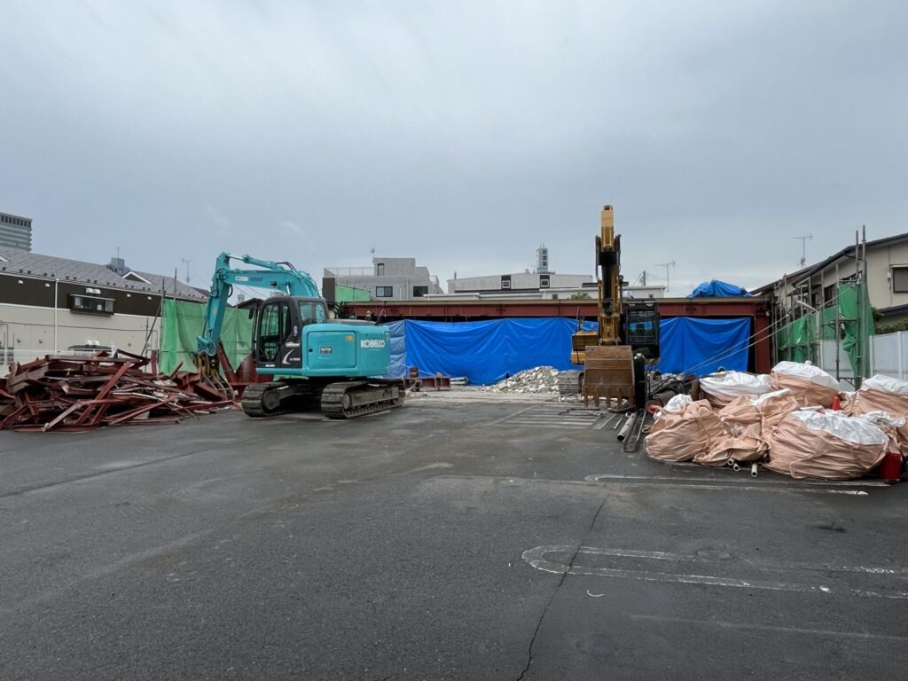 宮町通りローソン解体中１