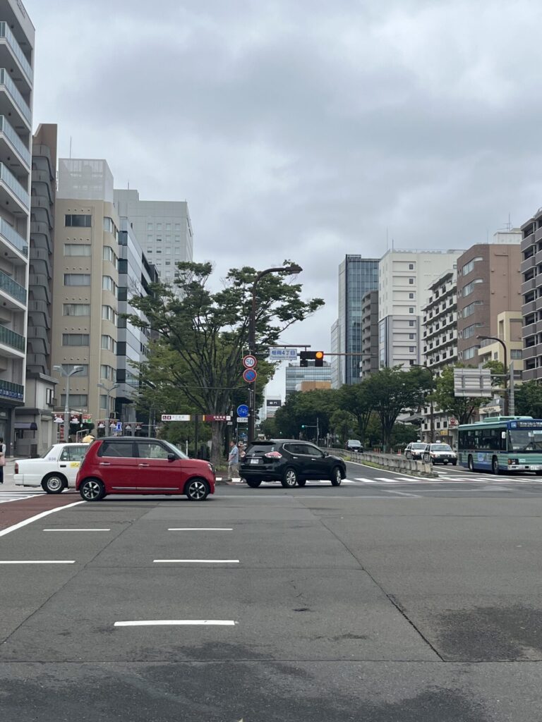 仙台駅東口への交差点