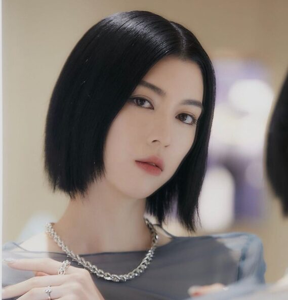 三吉彩花1