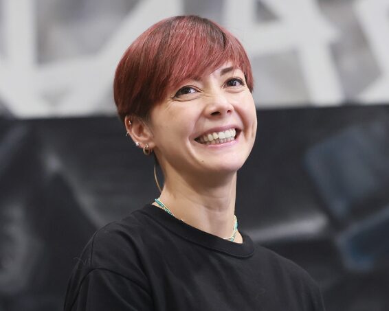 土屋アンナ