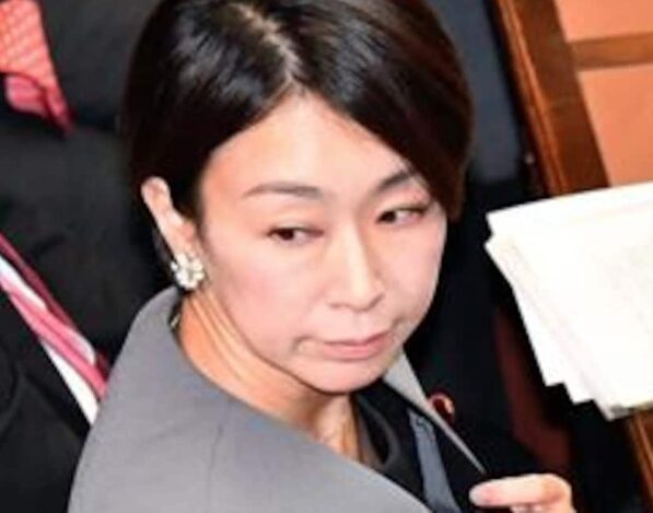 山尾志桜里