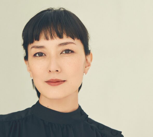 板谷由夏