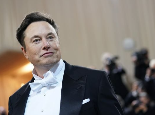 イーロン・マスク